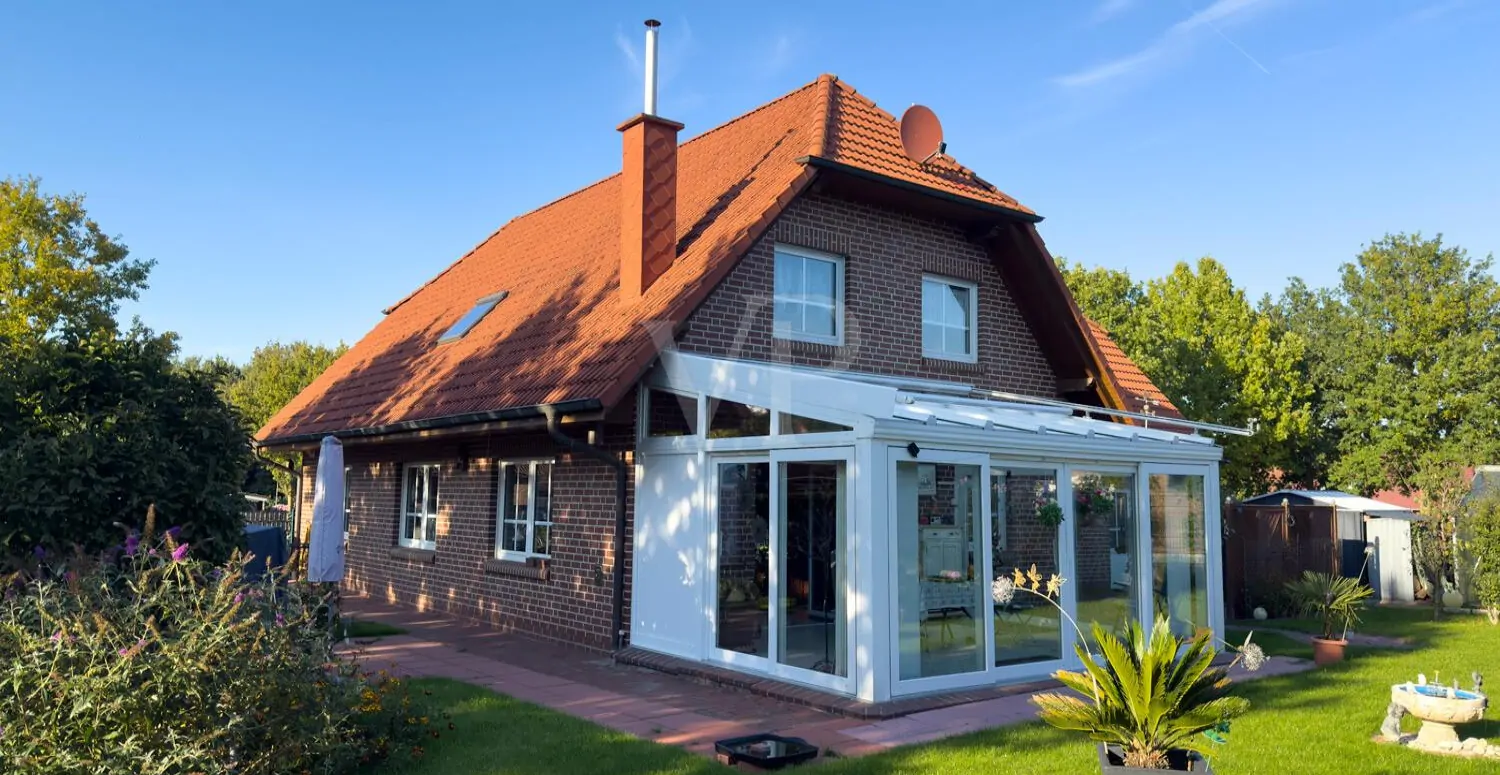 Großes Einfamilienhaus auf schönem Grundstück in Ramsloh