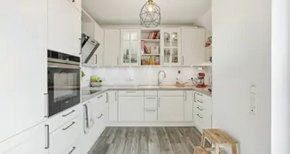 von_poll_real_estate_property_25026063_image_2