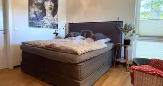 von_poll_real_estate_property_25026032g_image_11