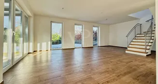 von_poll_real_estate_property_25026034bp_image_4