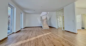 von_poll_real_estate_property_25026034bp_image_8