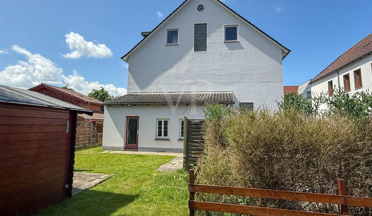 Mehrfamilienhaus mit Entwicklungschance – 3 von 4 vermietet