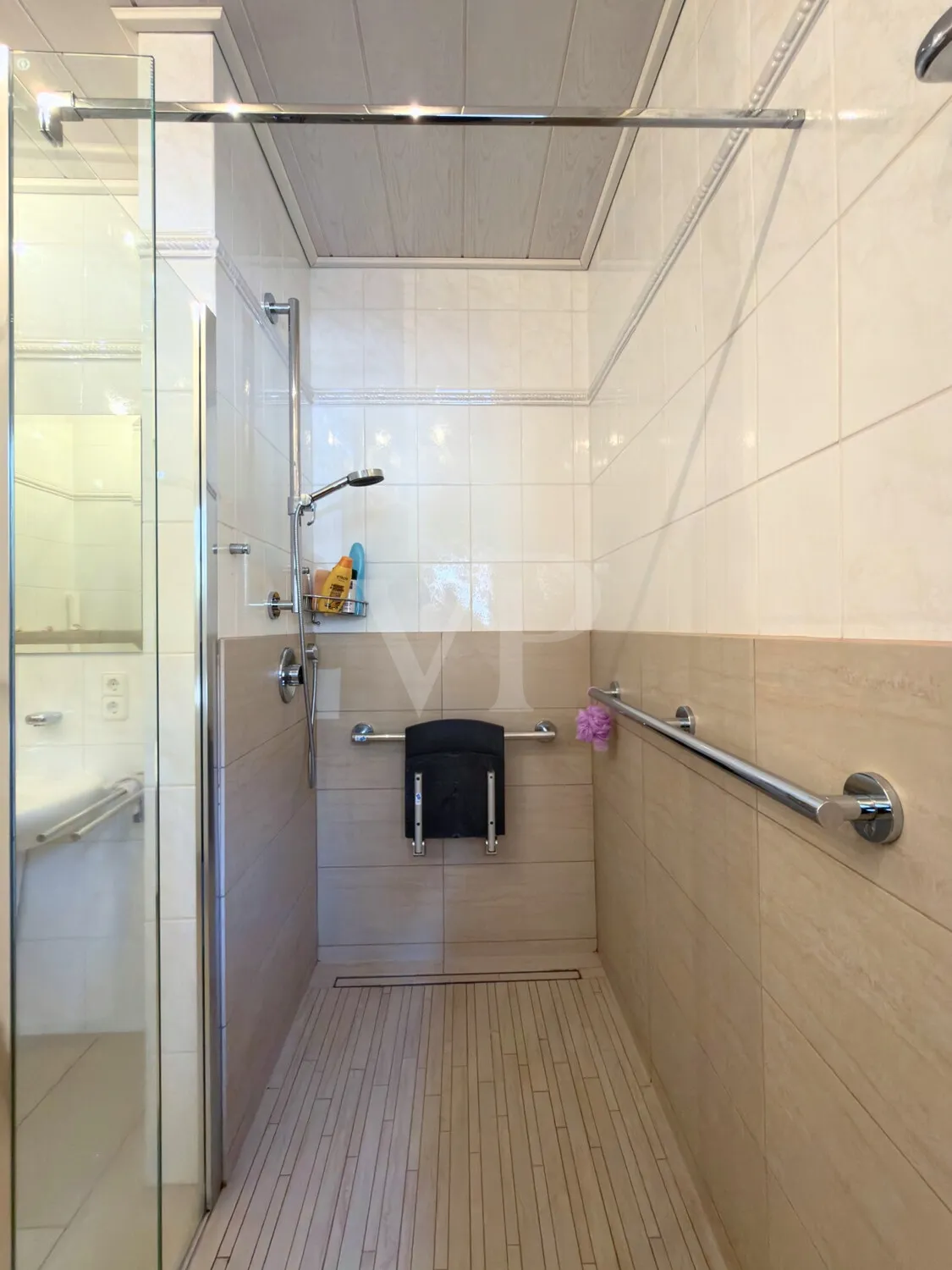 Badezimmer EG