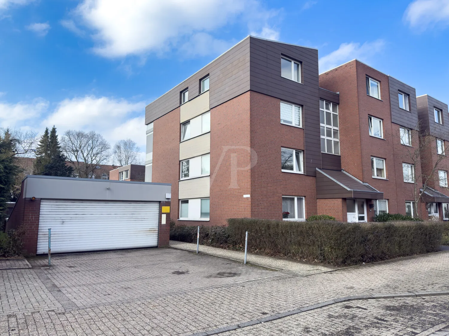 Tiefgaragenzufahrt