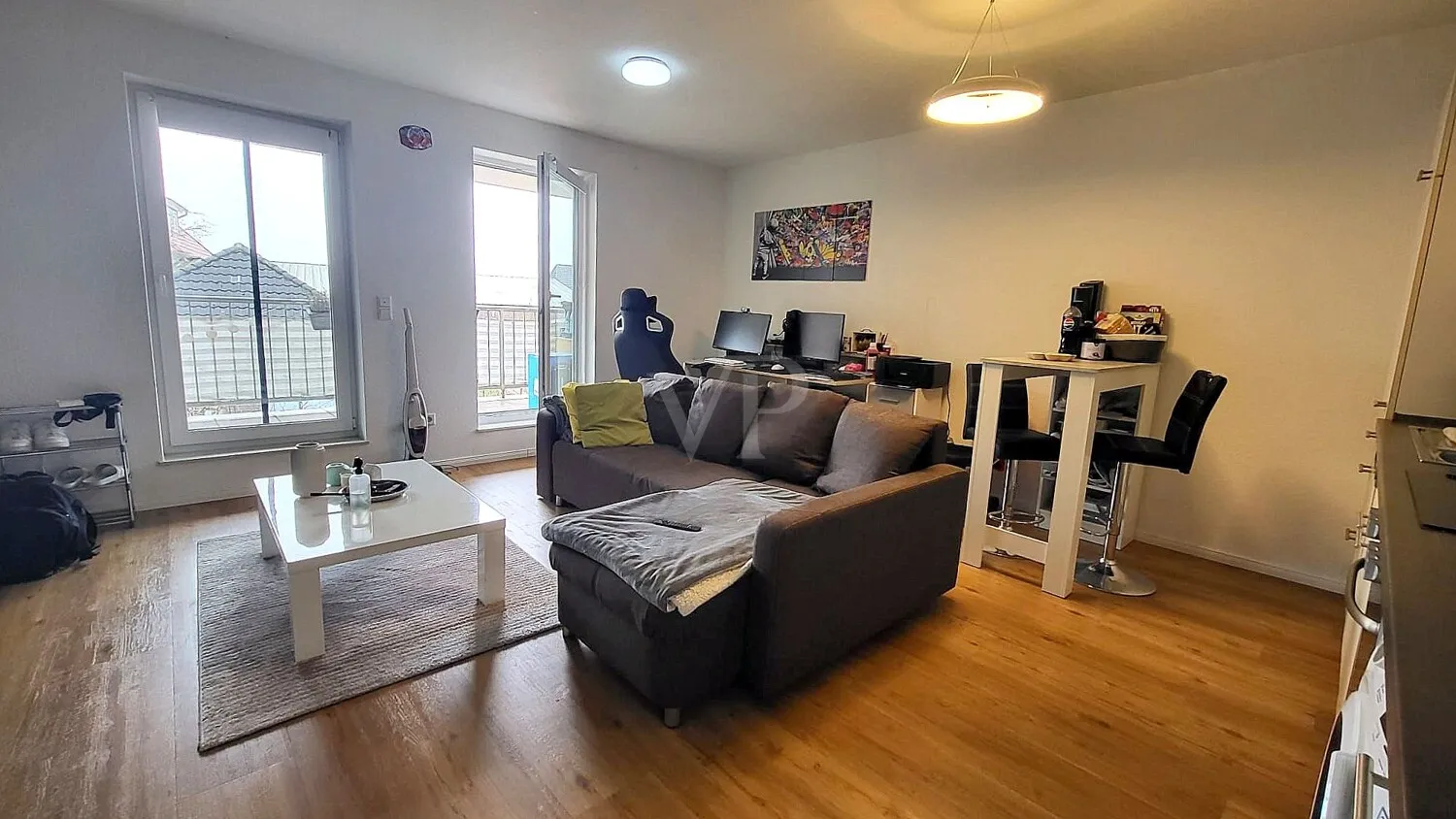 Modernes Appartement inklusive Einbauküche, Balkon und Stellplatz