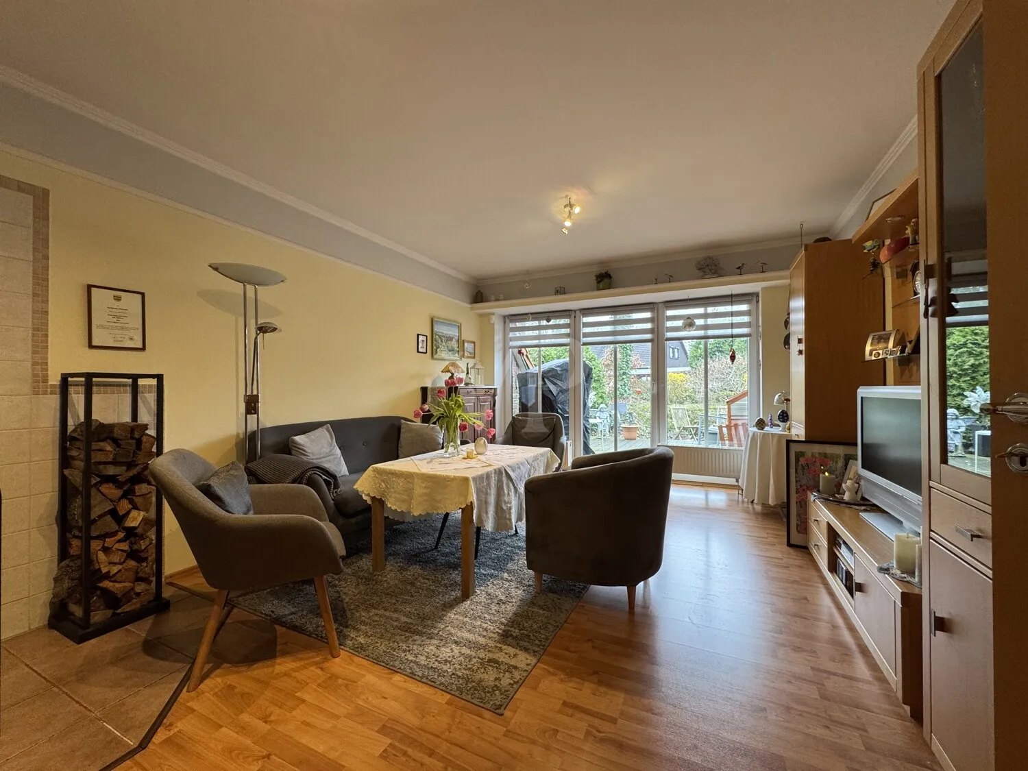 Wohnzimmer-Einliegerwohnung