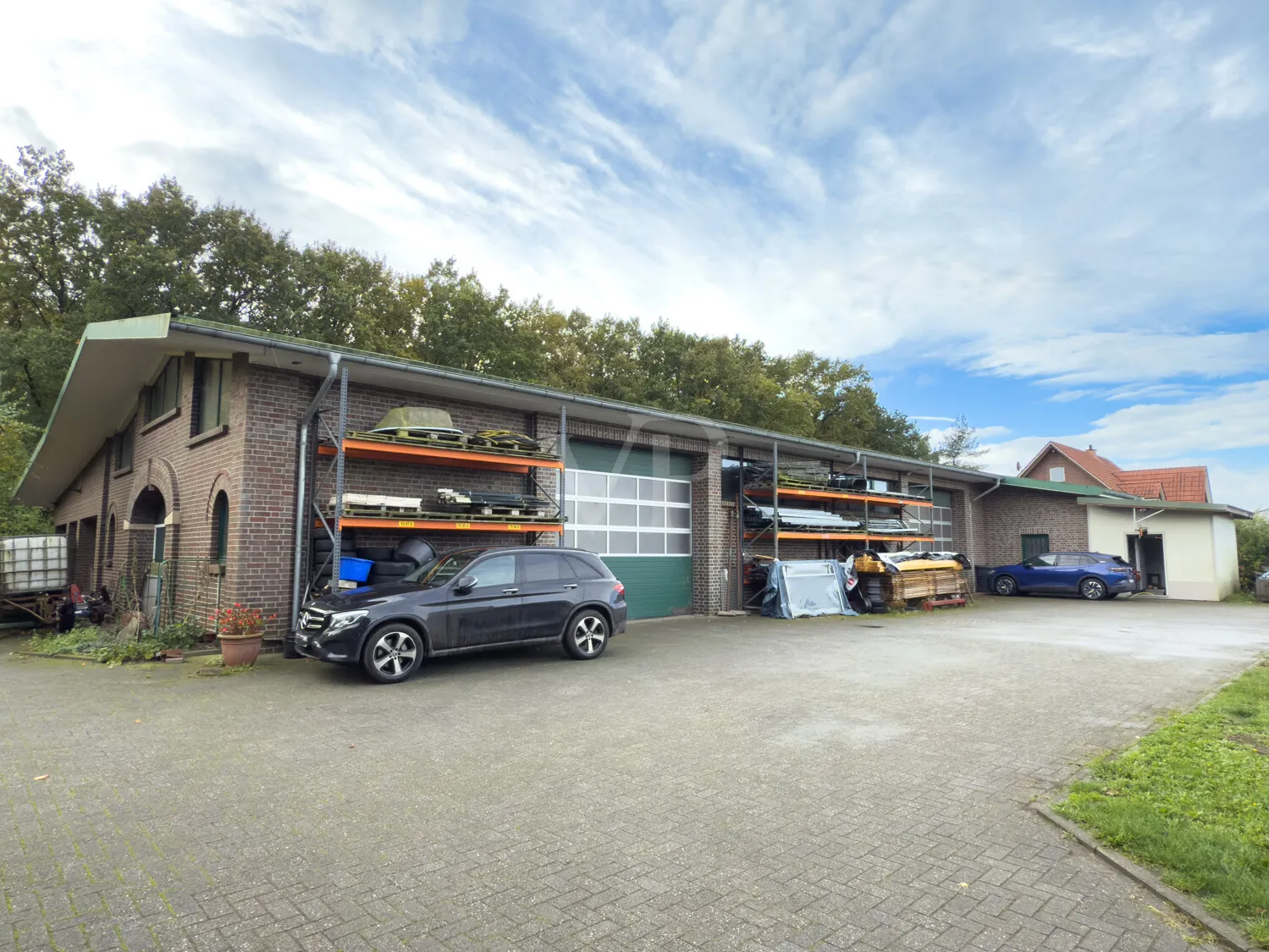 Gewerbehalle
