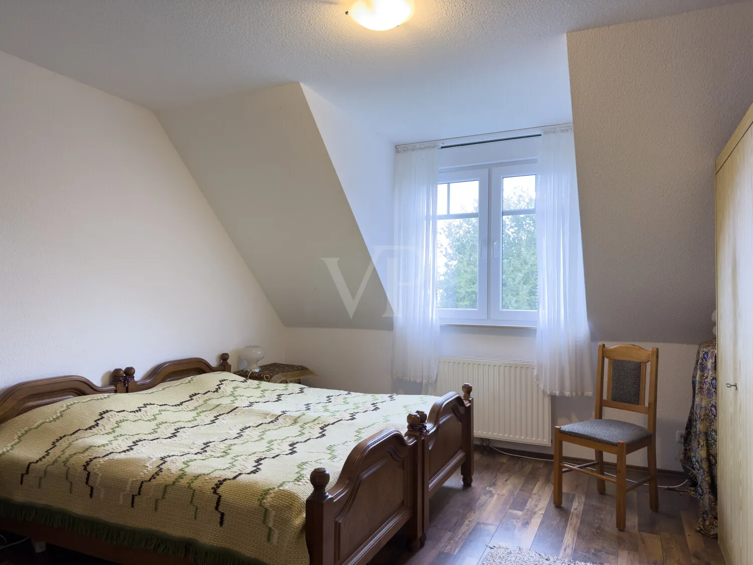 Zimmer 2 OG