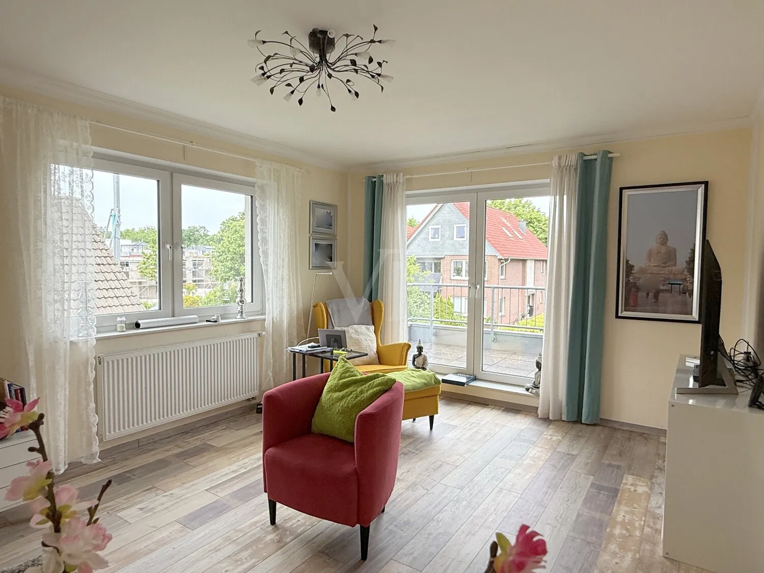 Zimmer mit Balkon