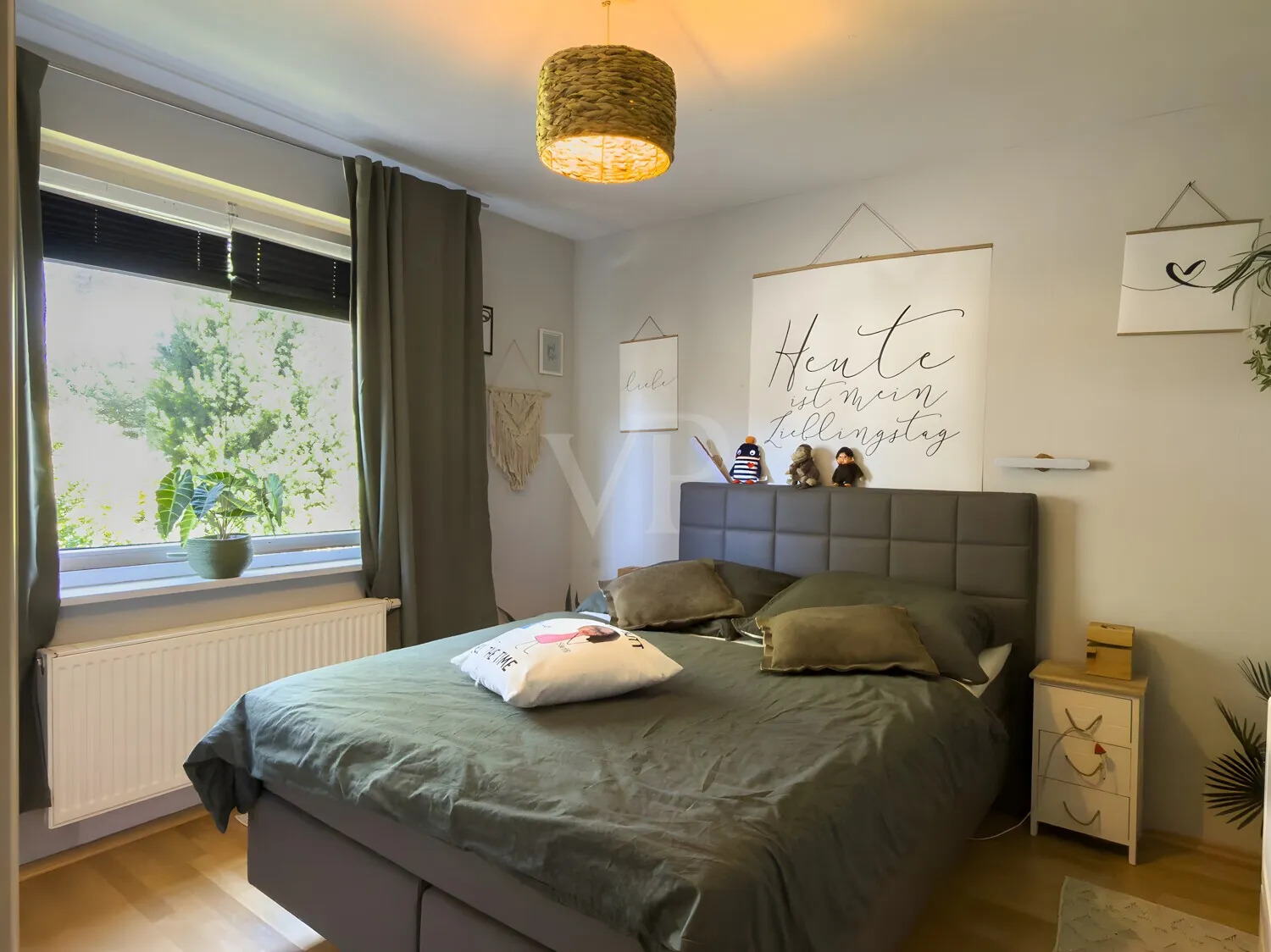 Zimmer 1 EG