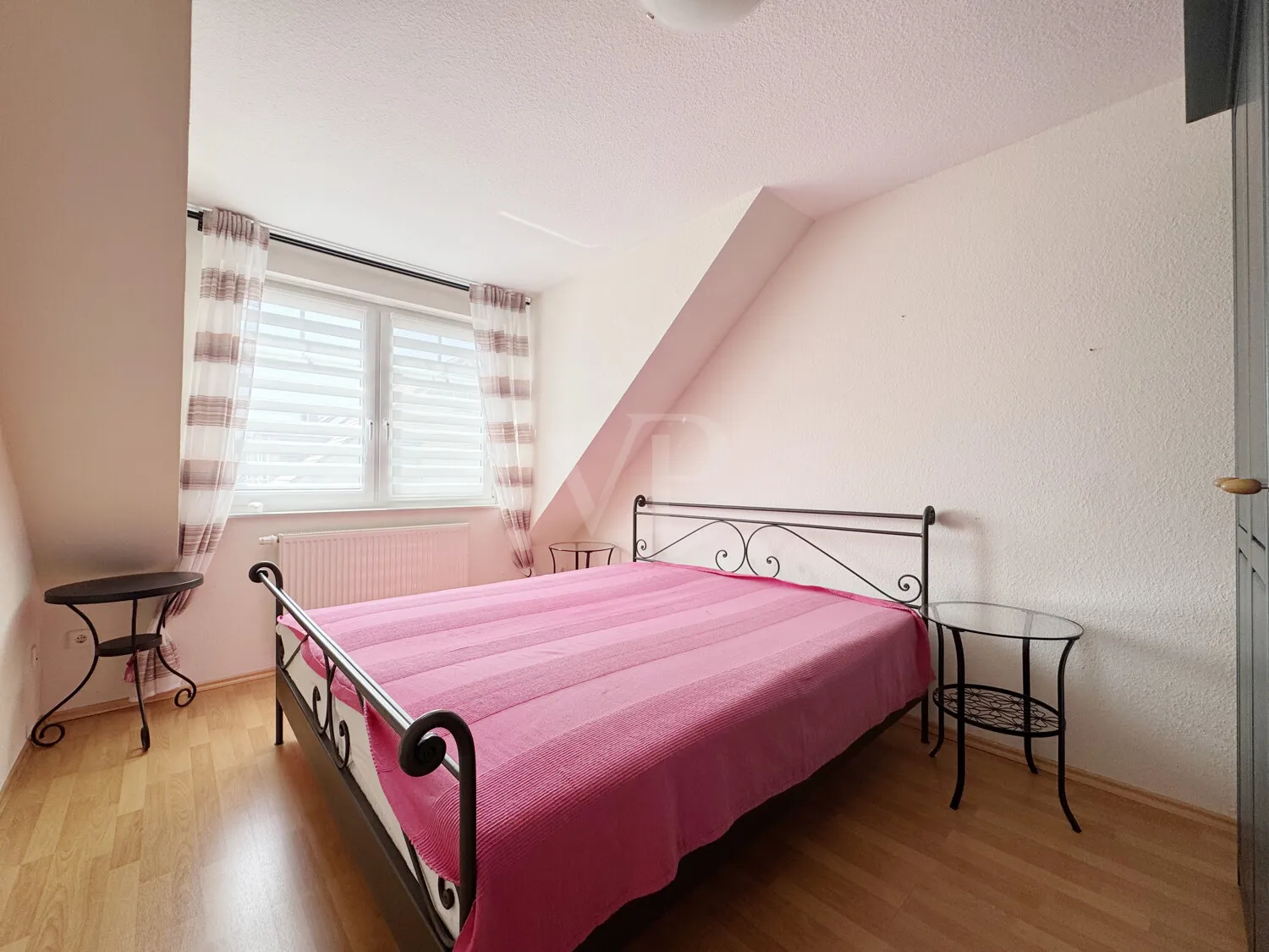 Kinder-/Gästezimmer