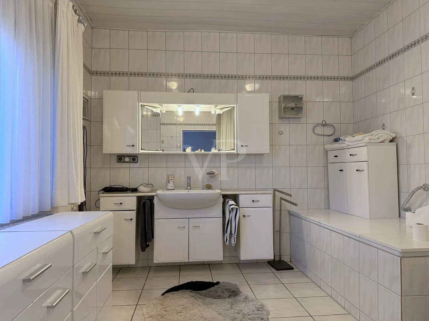 Badezimmer EG