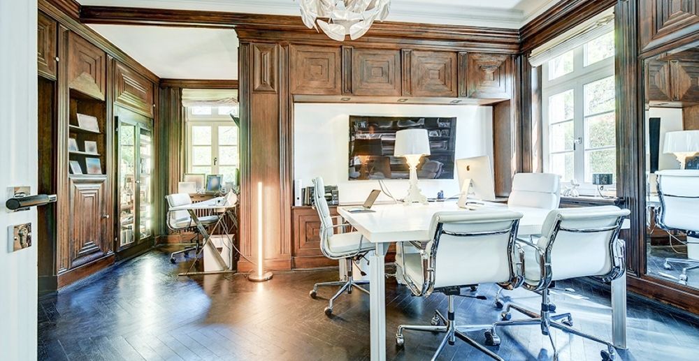 Arbeitszimmer