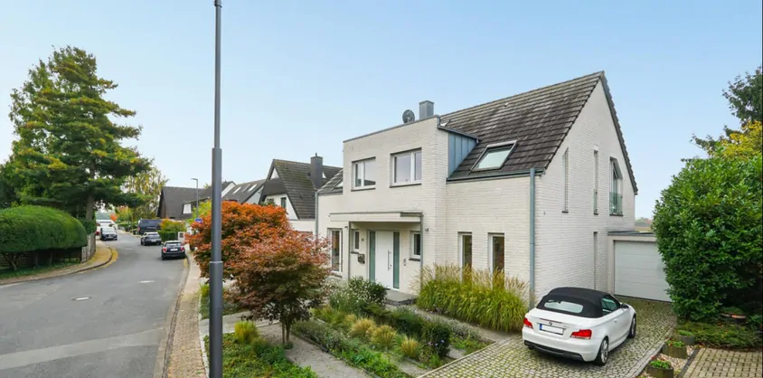 von Poll Immobilien GmbH