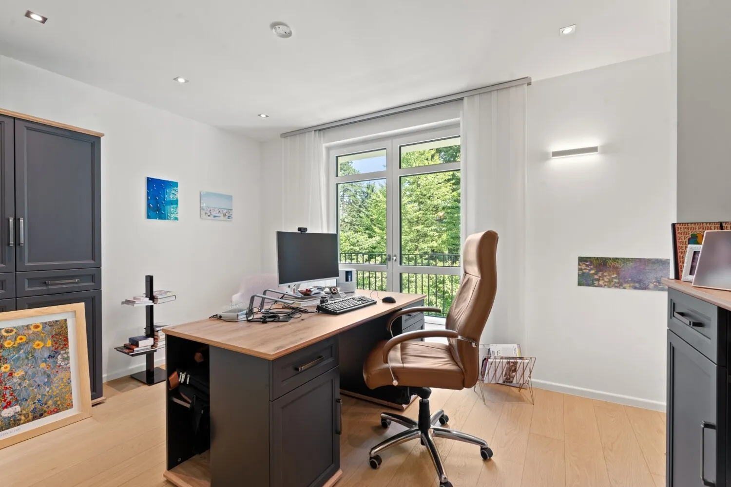 Das erste Arbeitszimmer