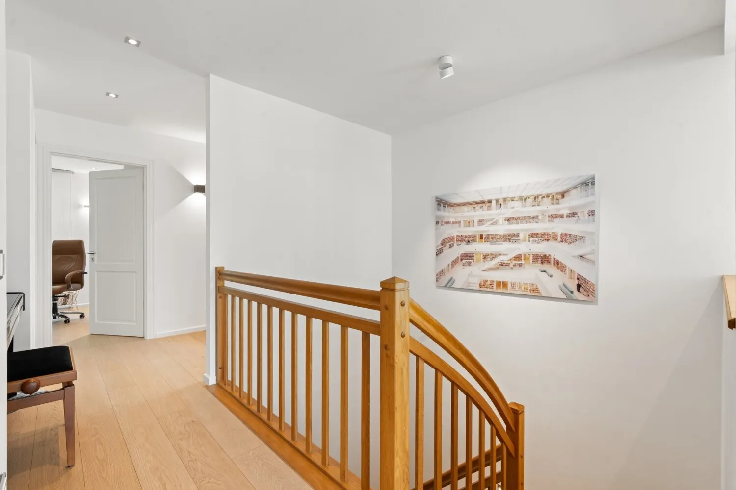 Die Treppe im Erdgeschoss