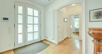 von_poll_real_estate_property_25013102_image_4