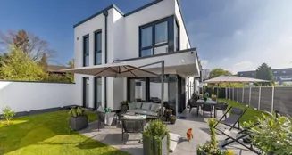 von_poll_real_estate_property_25013072_image_0