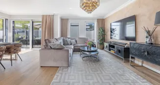 von_poll_real_estate_property_25013072_image_3