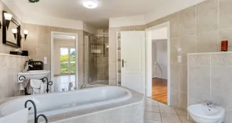 von_poll_real_estate_property_25013082_image_21