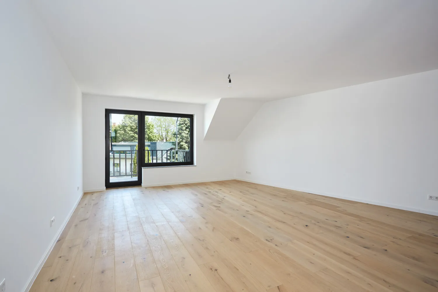 Wohnzimmer DG