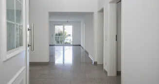 von_poll_real_estate_property_25013036_image_1