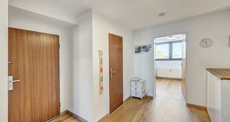 von_poll_real_estate_property_25013063_image_5