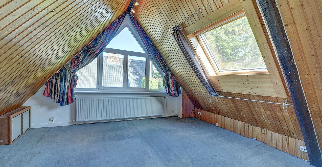 Schlafzimmer III