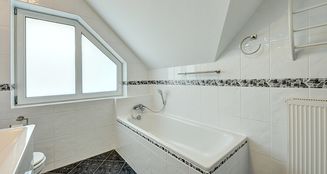 von_poll_real_estate_property_25013057_image_15