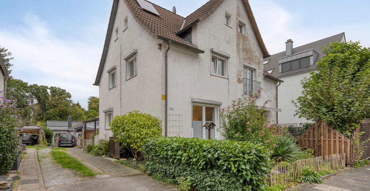 Straßenansicht
