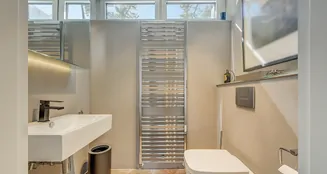 von_poll_real_estate_property_GW845_image_17