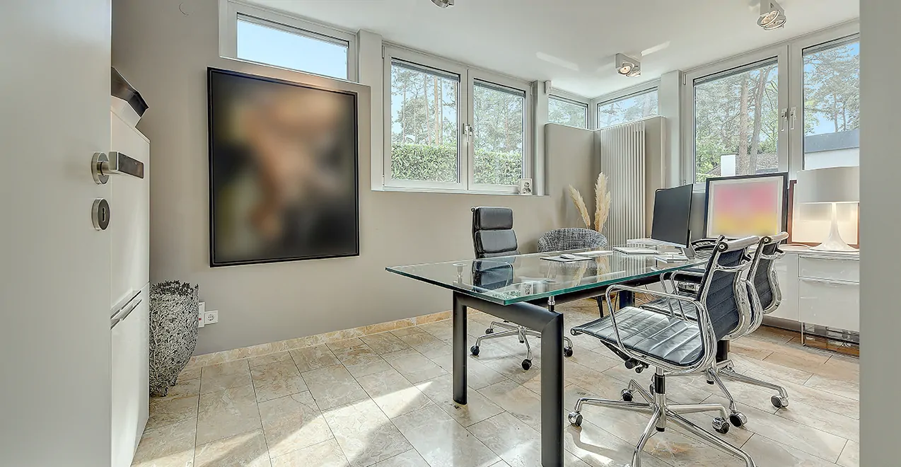 Arbeitszimmer im Erdgeschoss