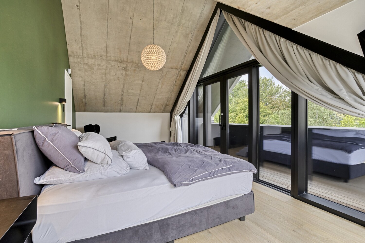 Master Bed Room