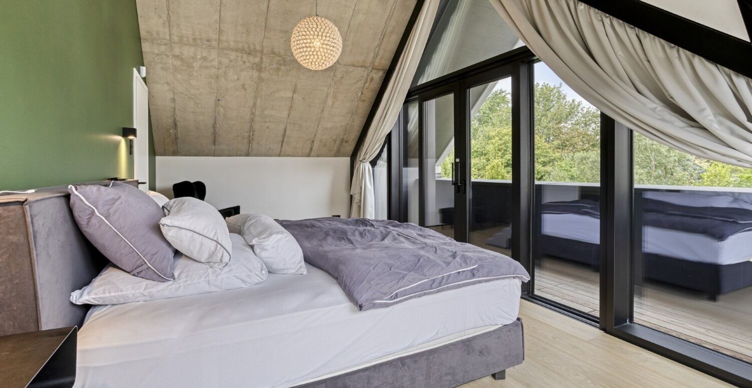 Master Bed Room
