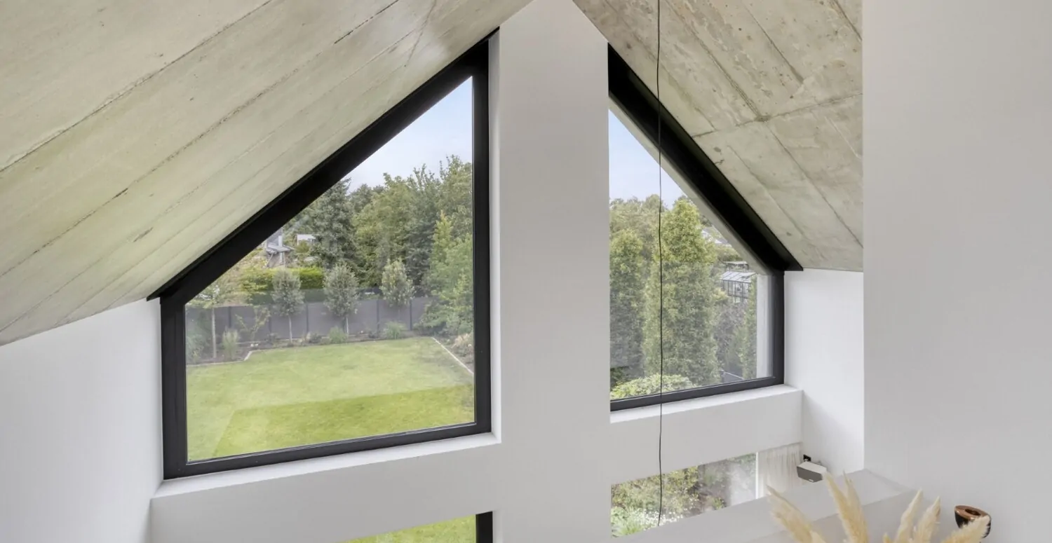 Sichtbeton Dach und Grünblick