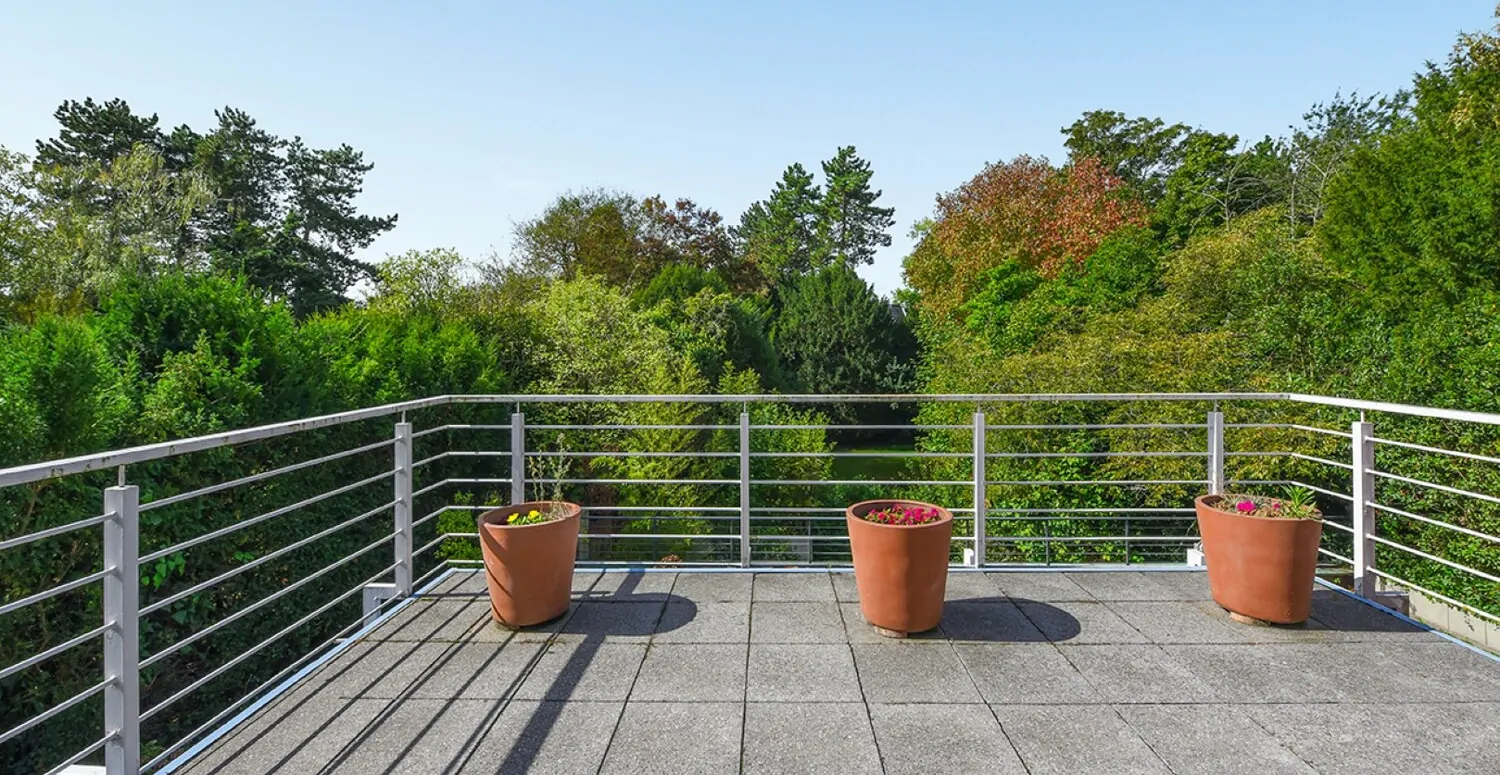 Ihr Balkon mit Grünblick