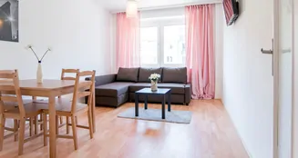 von_poll_real_estate_property_25013194_image_0