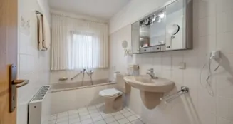 von_poll_real_estate_property_25013222_image_21