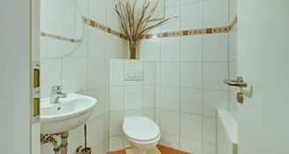 von_poll_real_estate_property_25013209_image_8