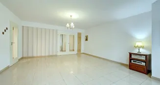 von_poll_real_estate_property_25013209_image_12