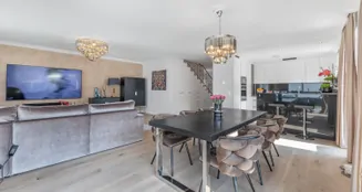 von_poll_real_estate_property_25013072N_image_7