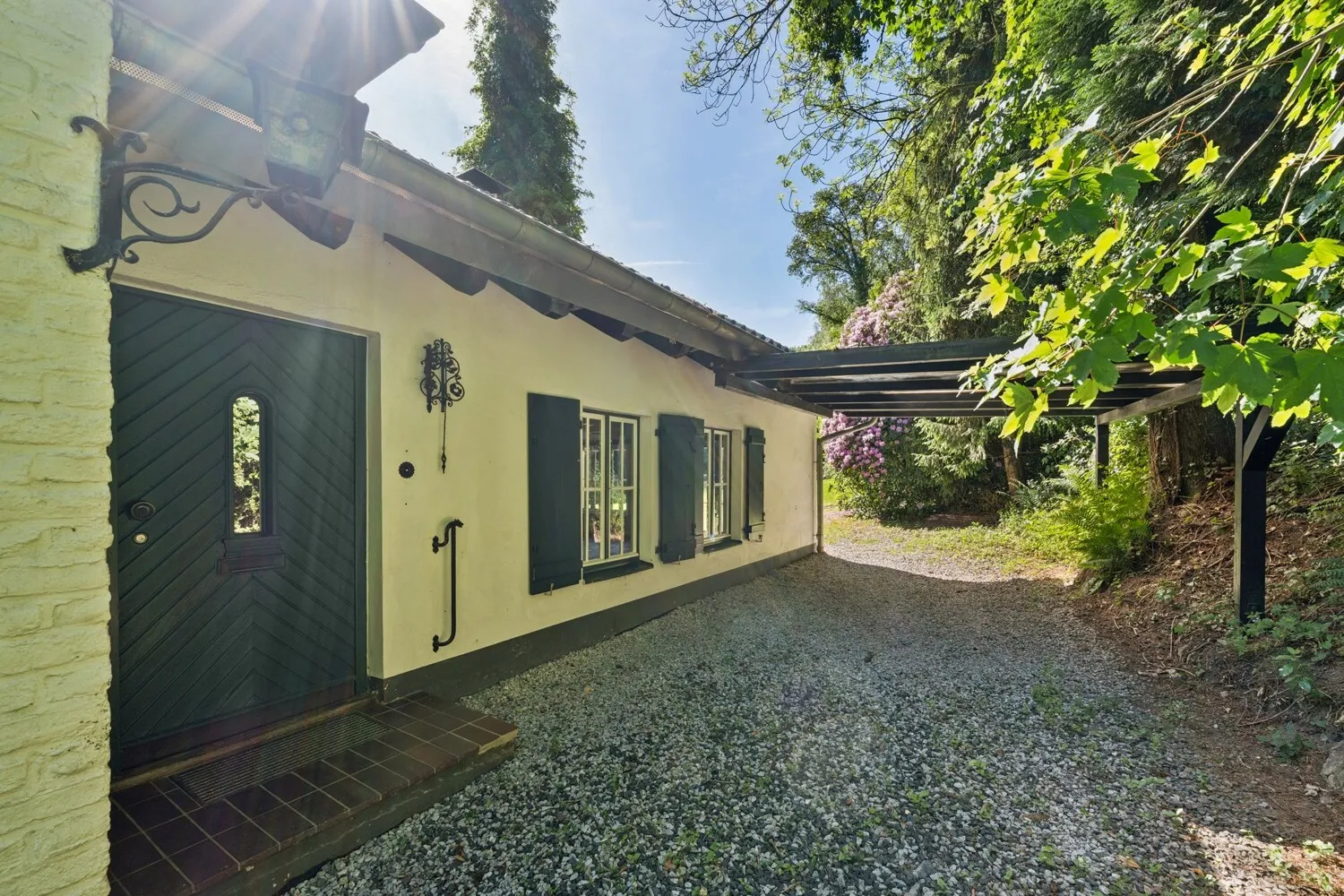 Stellplätze und Carport