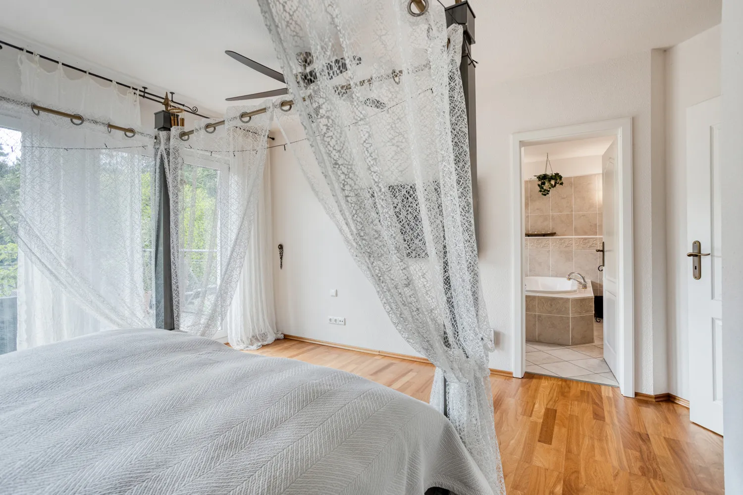 Schlafzimmer OG