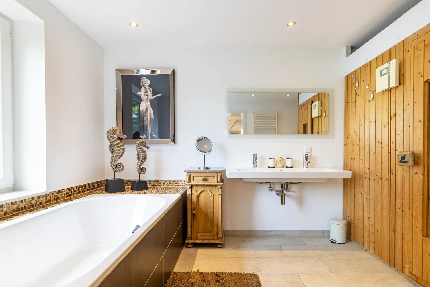 Badezimmer Ansicht 1