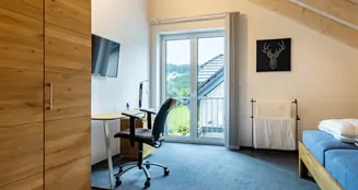 von_poll_real_estate_property_25198018_image_9