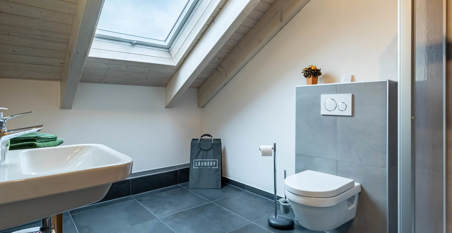 Badezimmer OG Ansicht 1