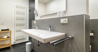 von_poll_real_estate_property_25198018_image_8