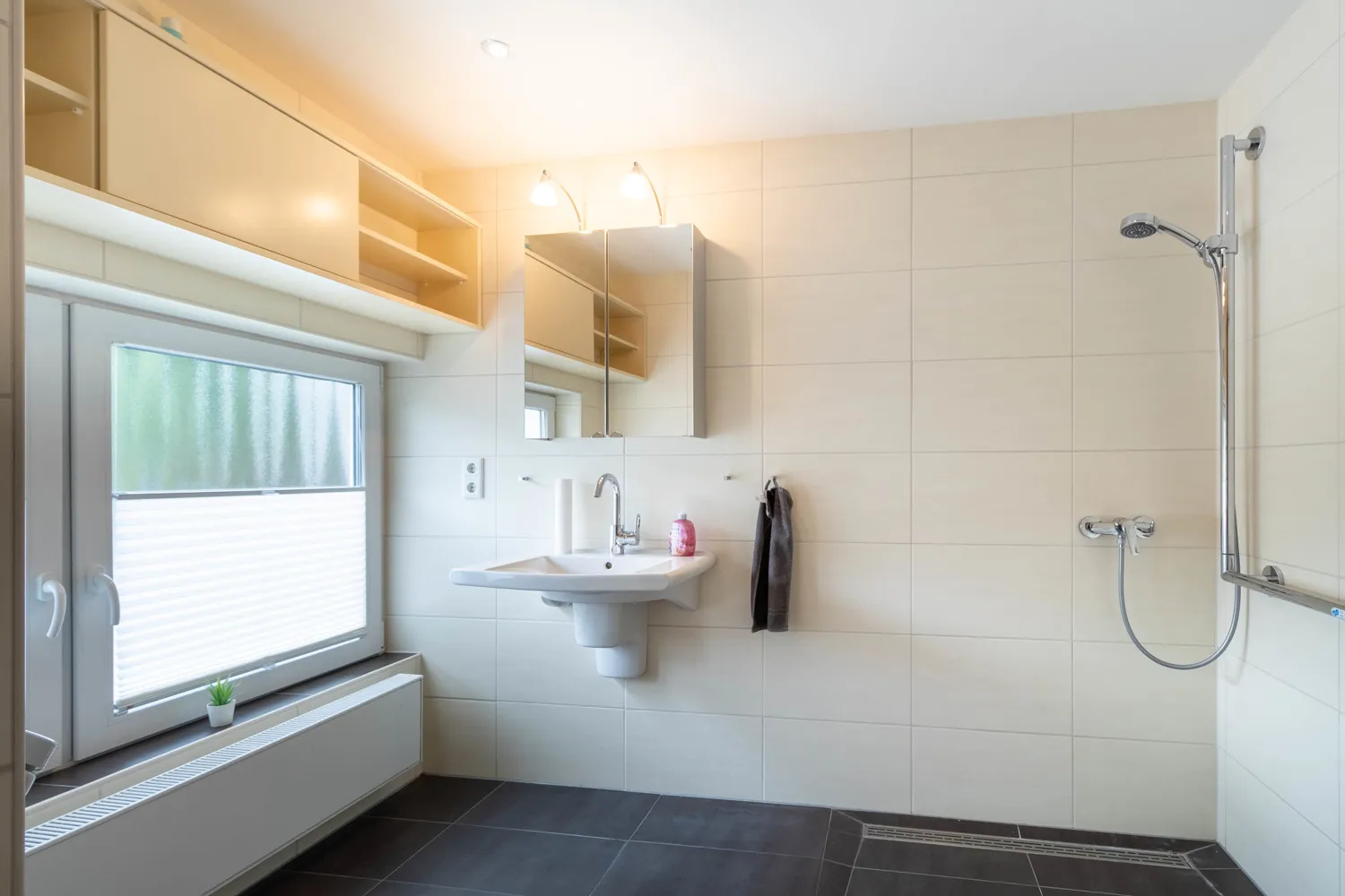 Badezimmer EG