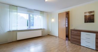 von_poll_real_estate_property_25198023_image_3