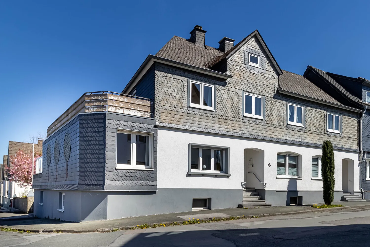 Straßenansicht